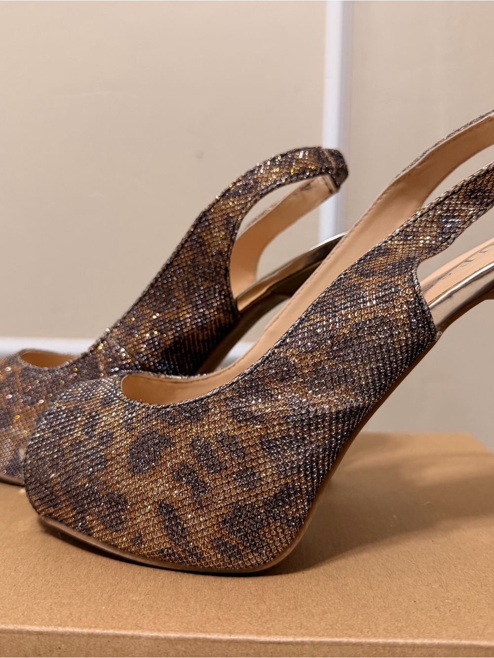 Guess Glitter Leopard-Print Slingback Pumps - Brown/Gold